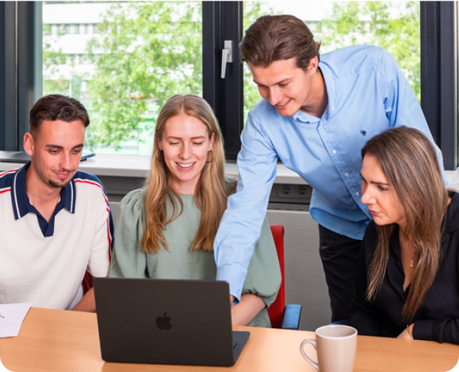 collega's samenwerken